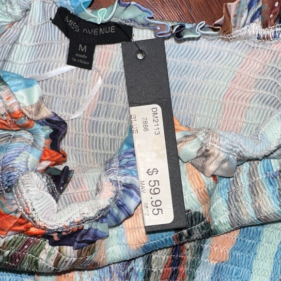 BNWT Miss Avenue Leafy Print woman’s  halter jumpsuit with waist tie size M - Picture 3 of 8